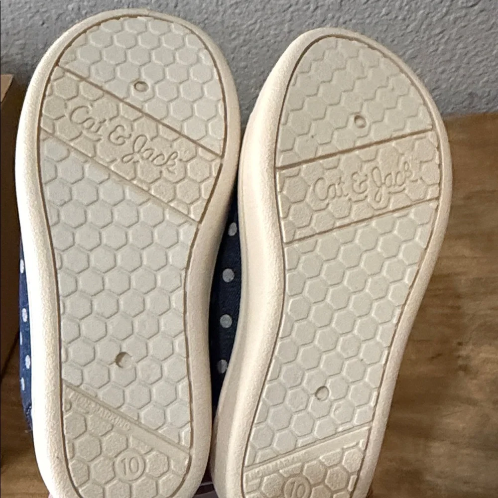 Cat & Jack Kid’s  Navy Polka Dot Slip-On Sneakers size 10